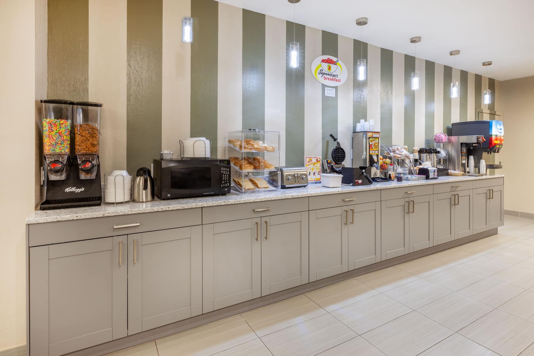 Super 8 by Wyndham La Grange KY